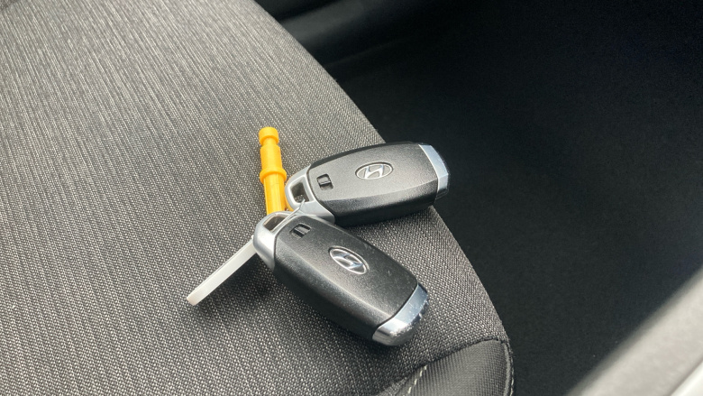 Hyundai KONA 150kW Premium 64kWh 5dr Auto Electric Hatchback